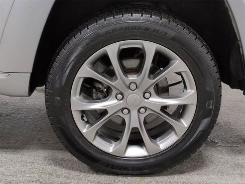 Certified 2019 Jeep Grand Cherokee Summit w/ Platinum Series Group image 14