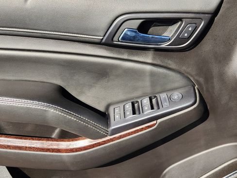 Used 2016 GMC Yukon SLE w/ Convenience Package image 25