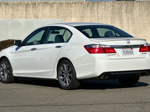 Used 2015 Honda Accord Sport image 7