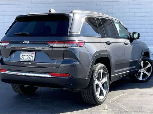 Used 2023 Jeep Grand Cherokee 4WD 4xe image 13