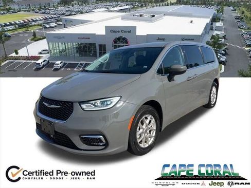 Certified 2023 Chrysler Pacifica Touring-L FWD image 1