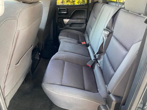 Used 2018 Chevrolet Silverado 1500 LT AWD/4WD image 32