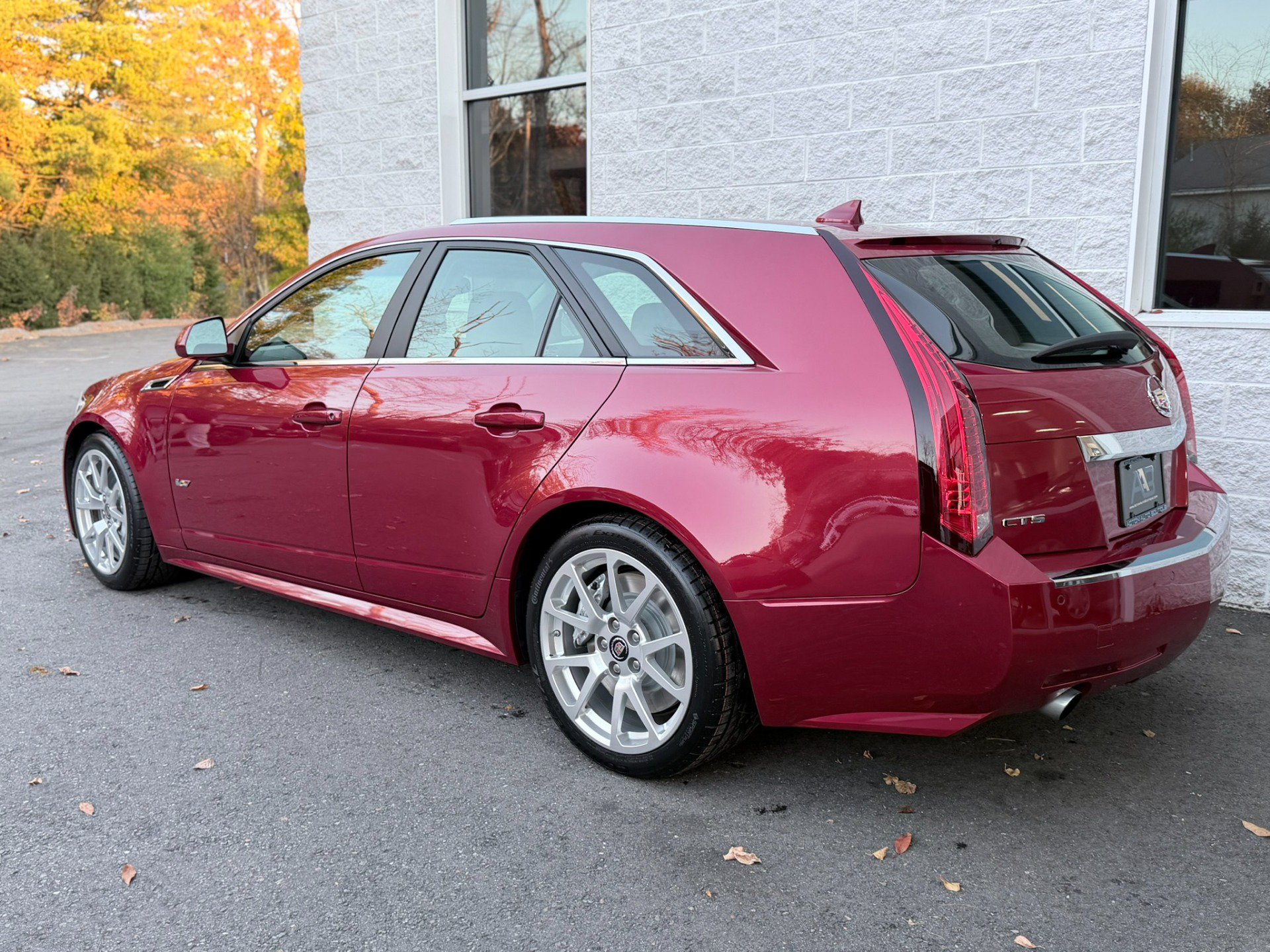 Used 2011 Cadillac CTS V RWD image 9