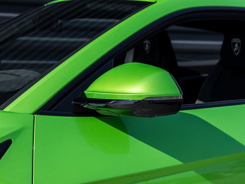 Used 2024 Lamborghini Urus S image 16