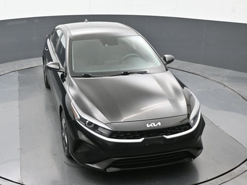 Used 2023 Kia Forte LXS image 30