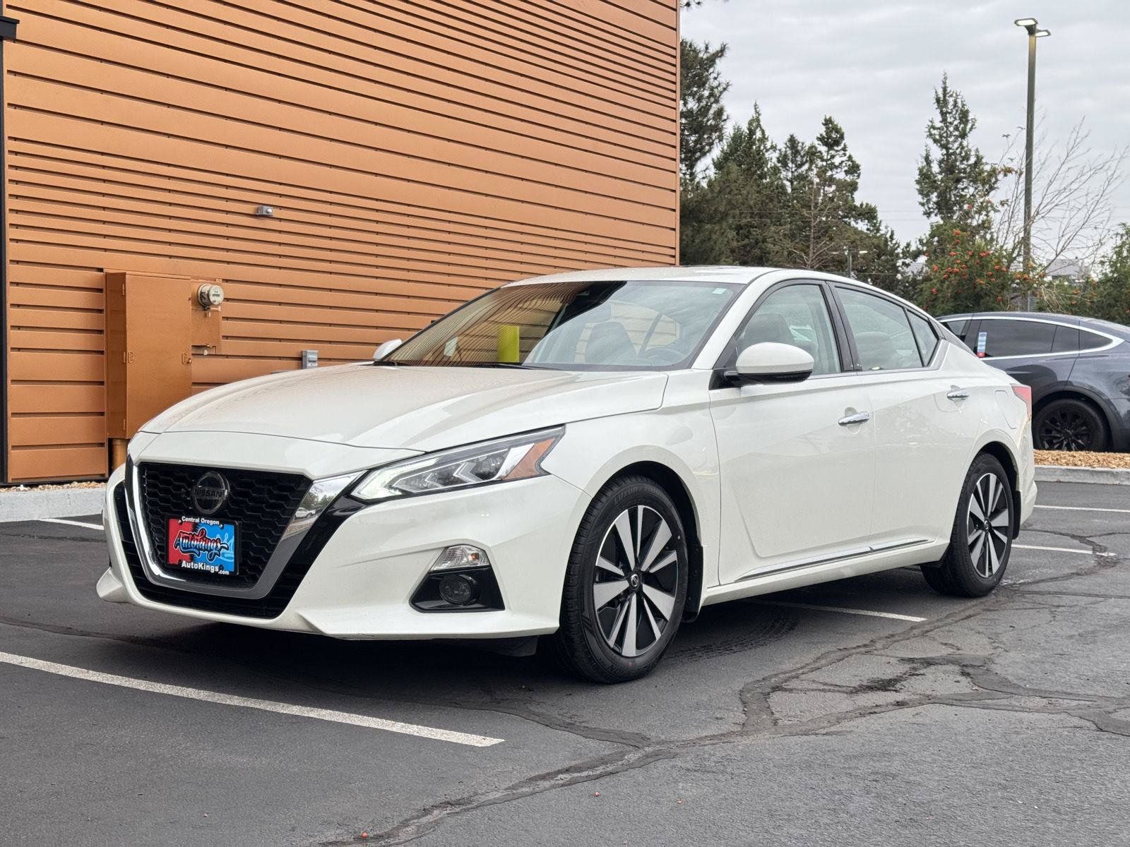 Used 2019 Nissan Altima 2.5 SV FWD image 1