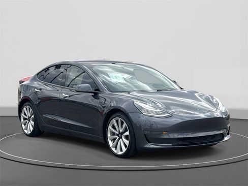 Used 2019 Tesla Model 3 Long Range image 3