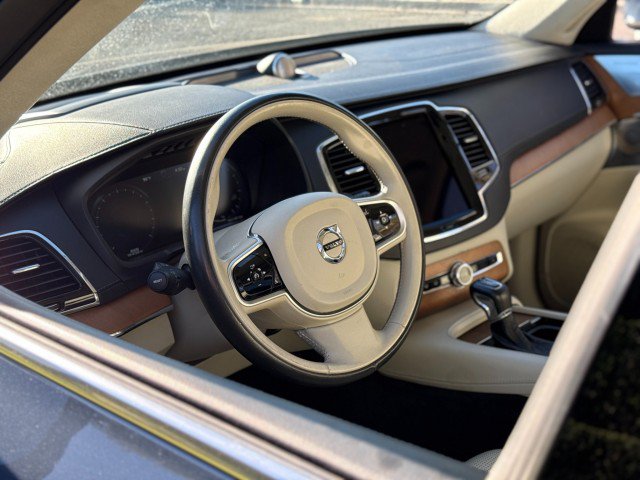 Used 2020 Volvo XC90 T6 Inscription AWD/4WD image 32
