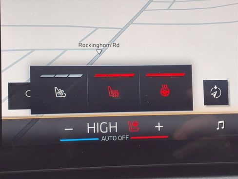 Used 2025 BMW X5 xDrive40i w/ M Sport Package image 10