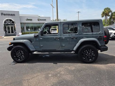 Certified 2025 Jeep Wrangler Unlimited Sahara AWD/4WD image 4