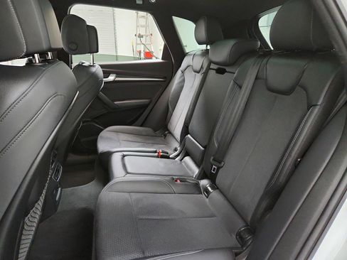 Used 2023 Audi SQ5 Prestige image 26