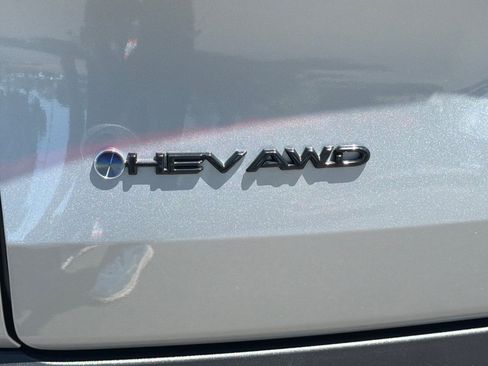 Used 2025 Toyota Grand Highlander AWD Hybrid image 38