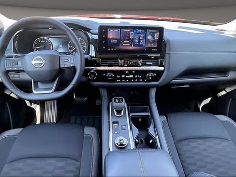 Certified 2026 Nissan Pathfinder SV AWD/4WD image 14