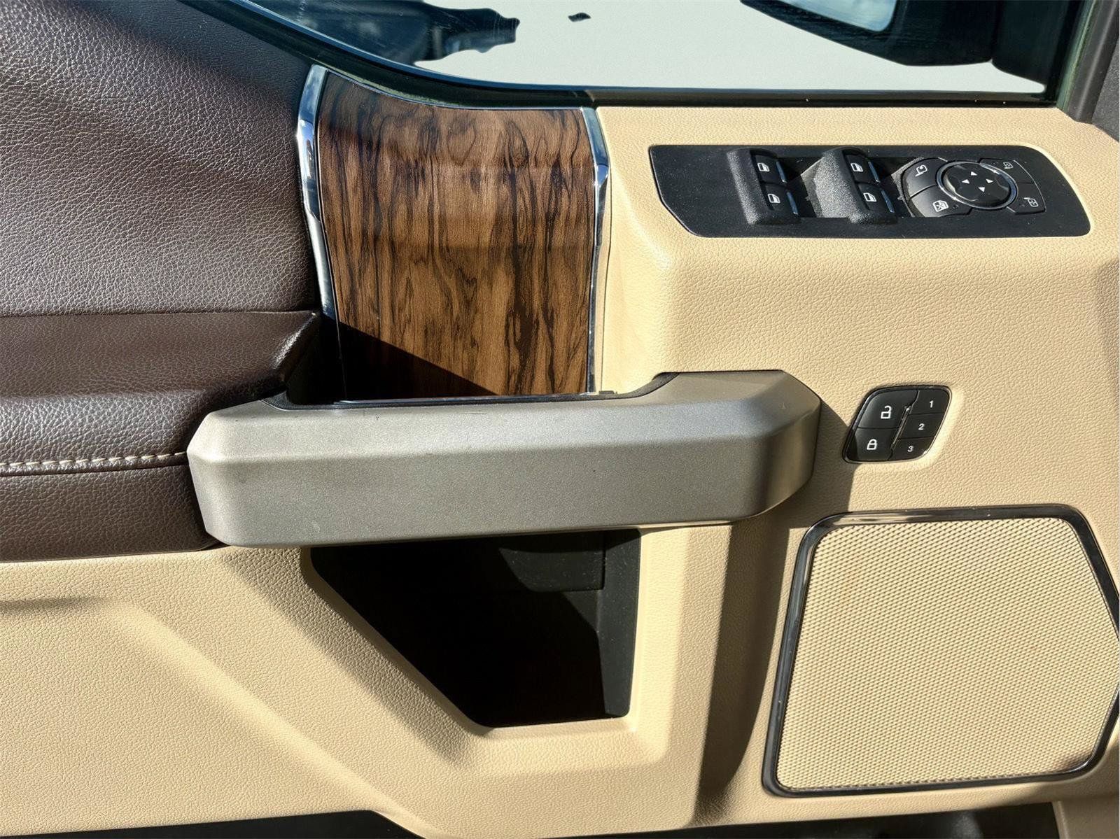 Used 2018 Ford F150 Lariat w/ Equipment Group 502A Luxury RWD image 15