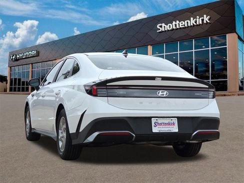 Certified 2025 Hyundai Sonata SE image 8