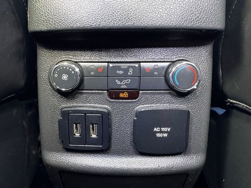 Used 2019 Ford Explorer Platinum image 48