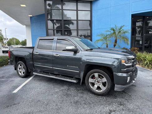 Used 2017 Chevrolet Silverado 1500 LTZ Z71 w/ LTZ Plus Package AWD/4WD image 18