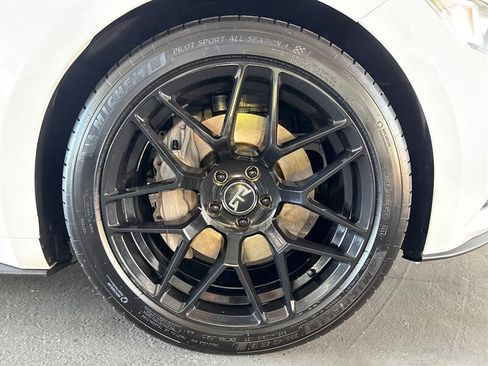 Used 2016 Ford Mustang GT Premium w/ Equipment Group 401A RWD image 17