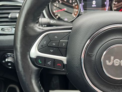 Used 2019 Jeep Compass Altitude image 28