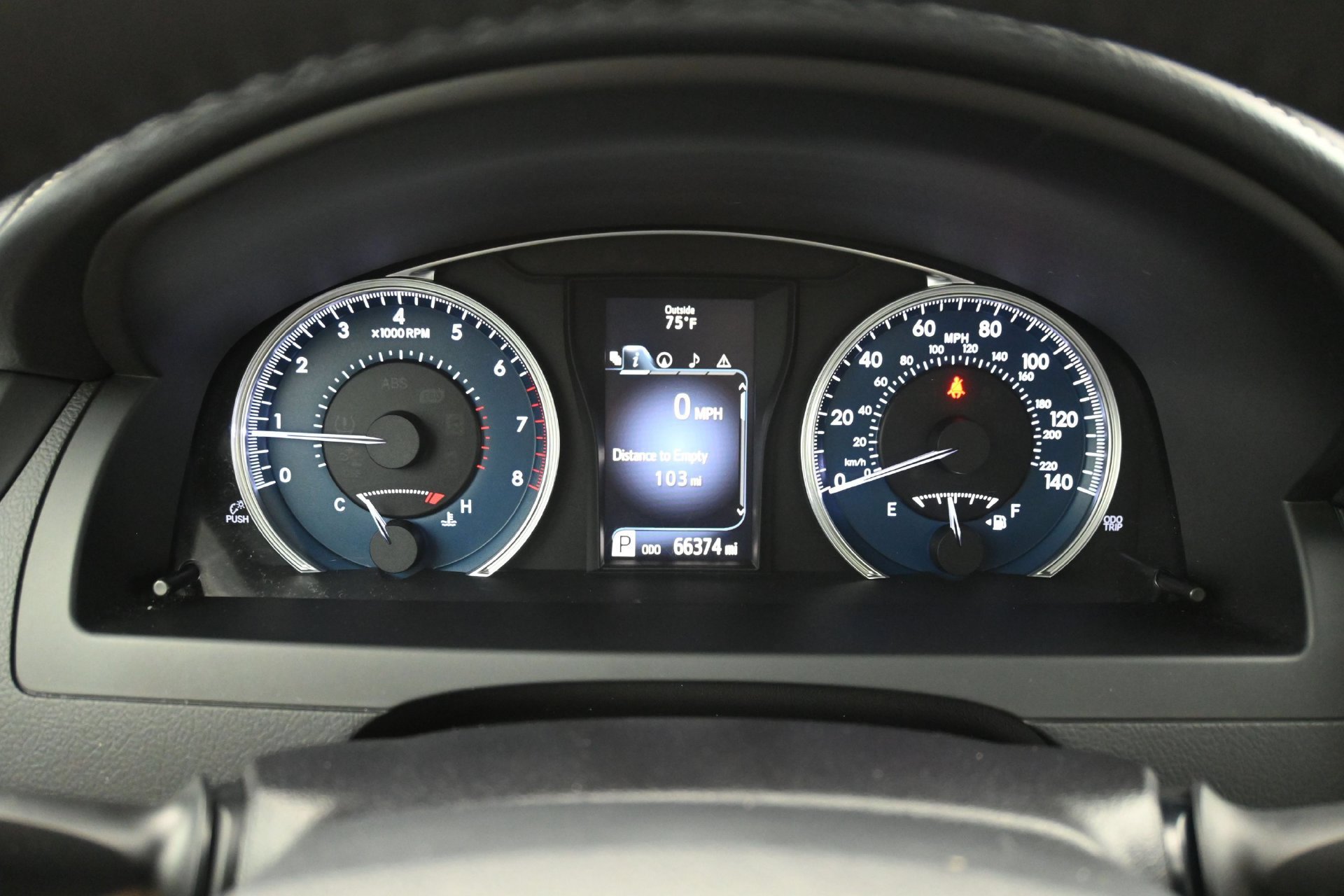 Used 2015 Toyota Camry XLE FWD image 18