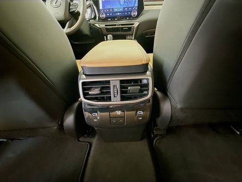 Used 2025 Lexus RX 350 Premium image 26