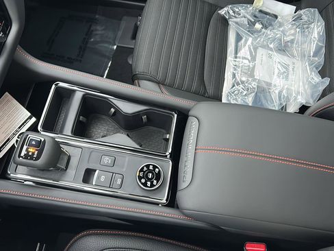New 2026 Nissan Pathfinder SV AWD/4WD image 20