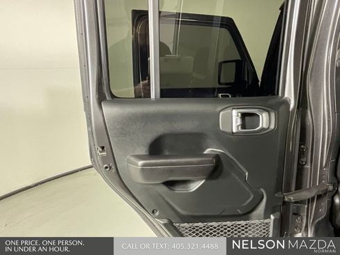 Used 2020 Jeep Wrangler Unlimited Rubicon AWD/4WD image 19