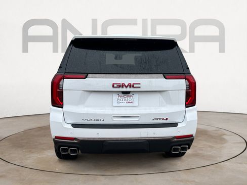 New 2026 GMC Yukon AT4 Ultimate AWD/4WD image 9