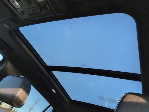 Certified 2023 GMC Yukon XL Denali image 11