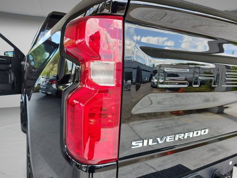 Used 2023 Chevrolet Silverado 1500 Custom Trail Boss AWD/4WD image 30