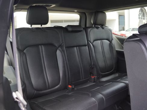 Used 2022 Jeep Wagoneer Series II RWD image 33