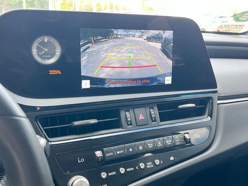 Certified 2023 Lexus ES 350 w/ Premium Package image 16