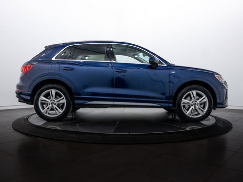 Certified 2023 Audi Q3 2.0T Premium Plus w/ Premium Plus Package image 3