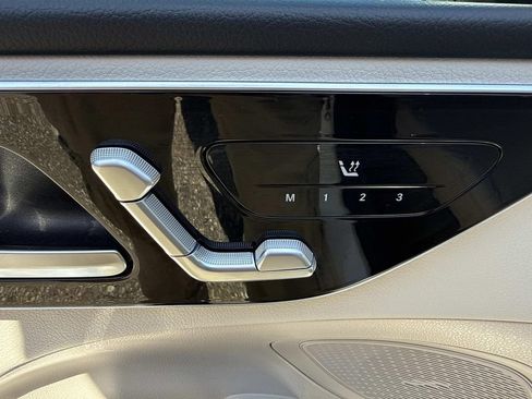 Used 2023 Mercedes-Benz C 300 Sedan image 22