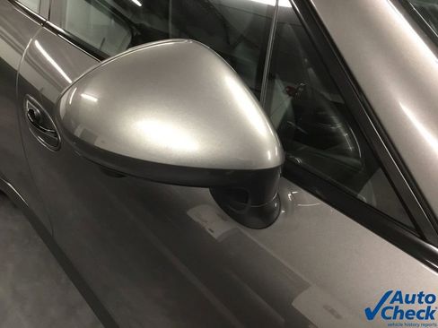 Used 2016 Porsche Panamera GTS image 15