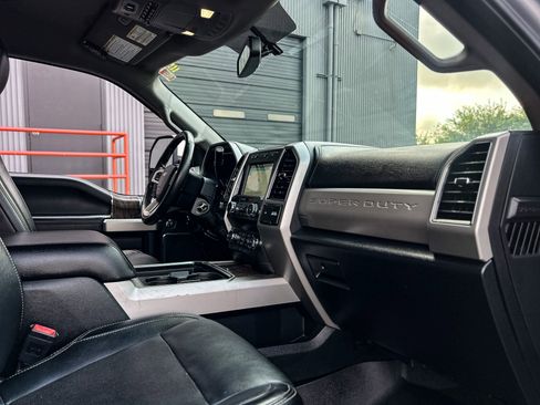 Used 2019 Ford F250 Lariat w/ Lariat Value Package image 26