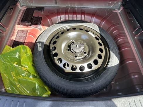 Certified 2025 Buick Envista Sport Touring w/ Convenience I Package FWD image 28
