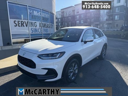 New 2026 Honda HR-V LX image 1