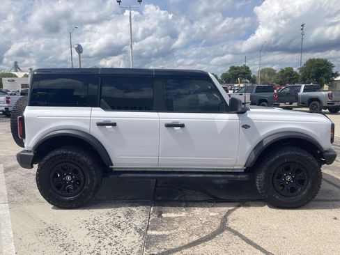 Used 2024 Ford Bronco Wildtrak AWD/4WD image 8