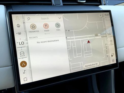 New 2025 Land Rover Discovery Sport S image 17