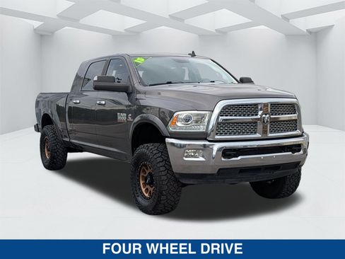 Used 2015 RAM 3500 Laramie w/ Convenience Group AWD/4WD image 3
