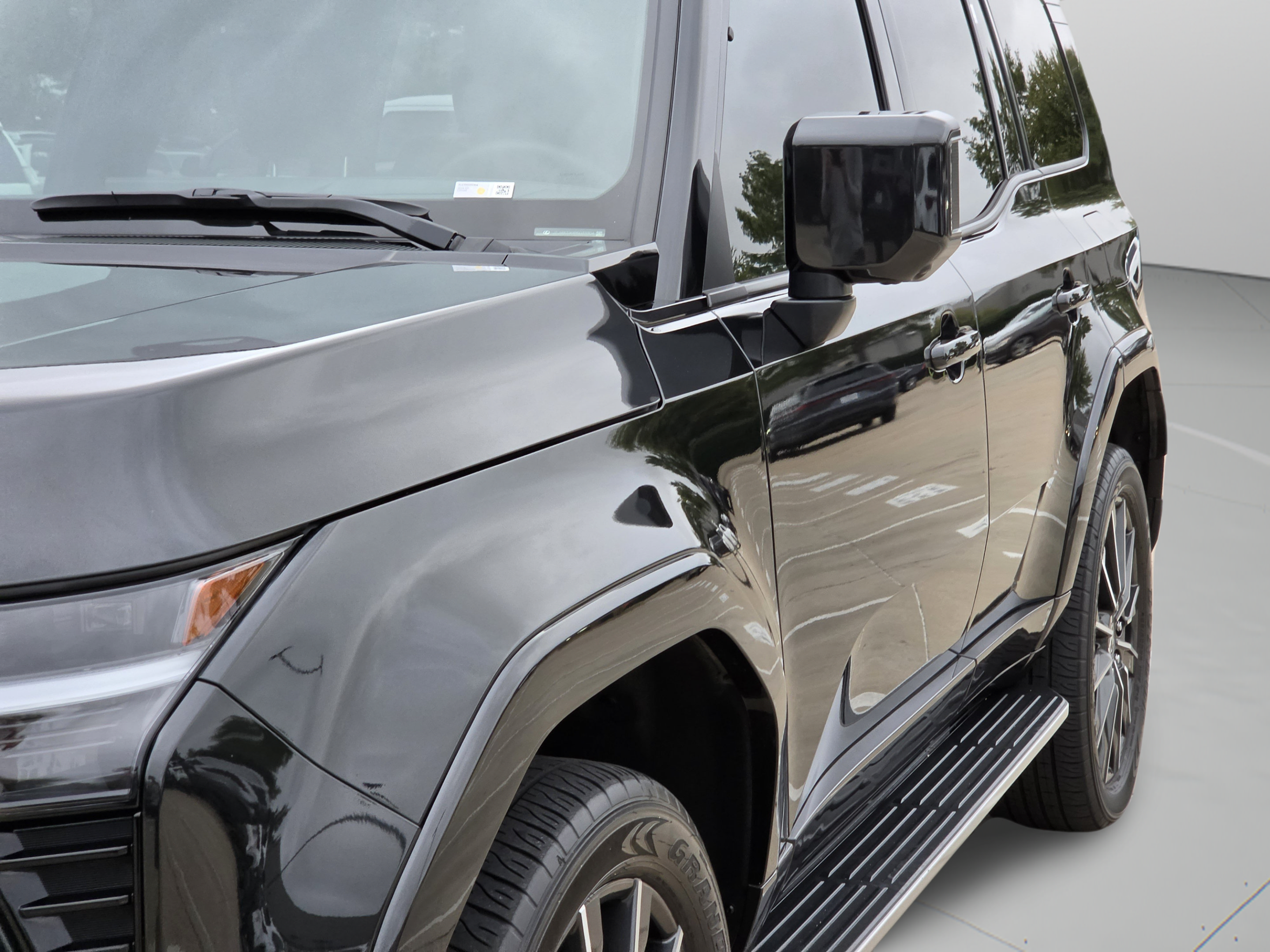 Used 2024 Lexus GX 550 w/ Accessory Package (Z1) AWD/4WD image 44