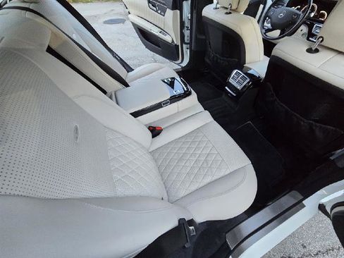 Used 2008 Mercedes-Benz S 65 AMG image 31