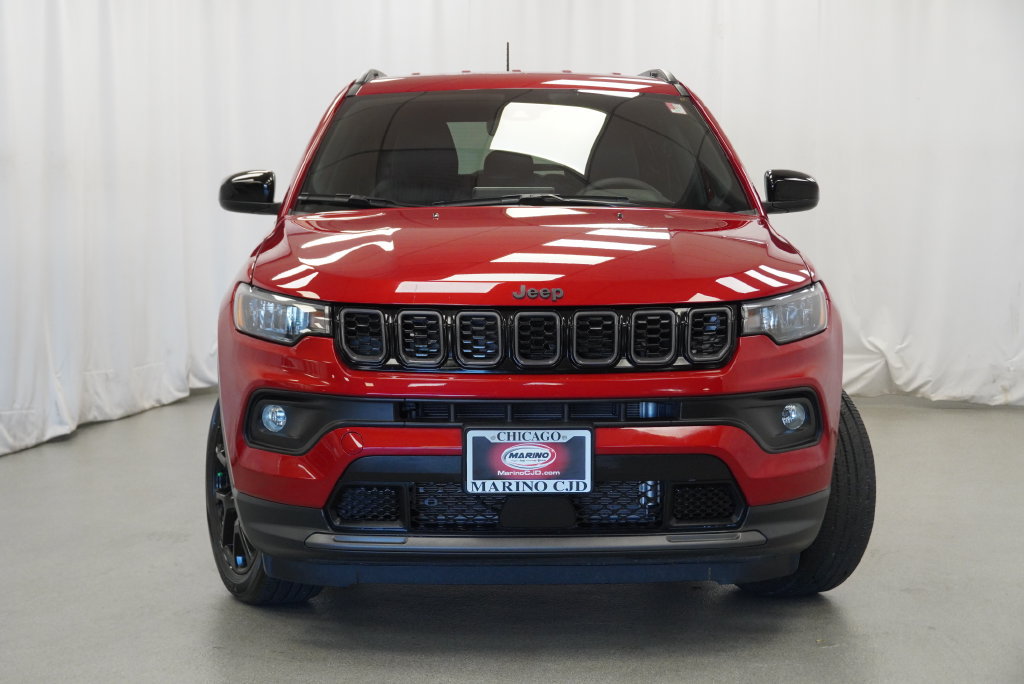 Used 2026 Jeep Compass Latitude AWD/4WD image 12
