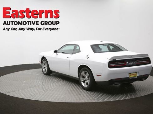 Used 2022 Dodge Challenger SXT image 62