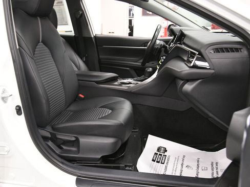 Used 2023 Toyota Camry SE AWD/4WD image 25
