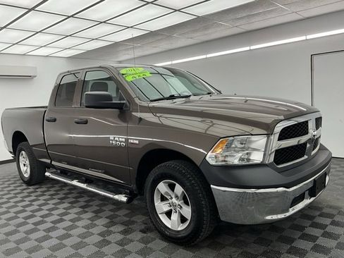 Used 2018 RAM 1500 ST w/ SXT Appearance Group image 3