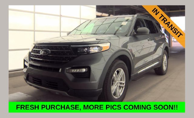 Used 2024 Ford Explorer XLT w/ Equipment Group 202A AWD/4WD image 1