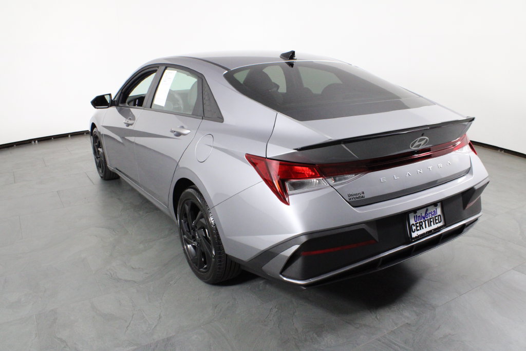 Certified 2026 Hyundai Elantra Sport FWD image 16