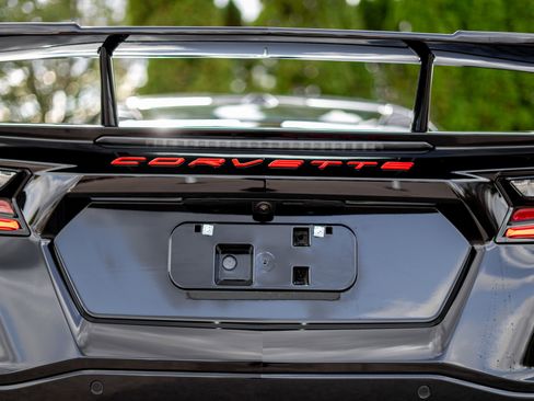 Used 2023 Chevrolet Corvette Stingray Preferred Cpe image 9